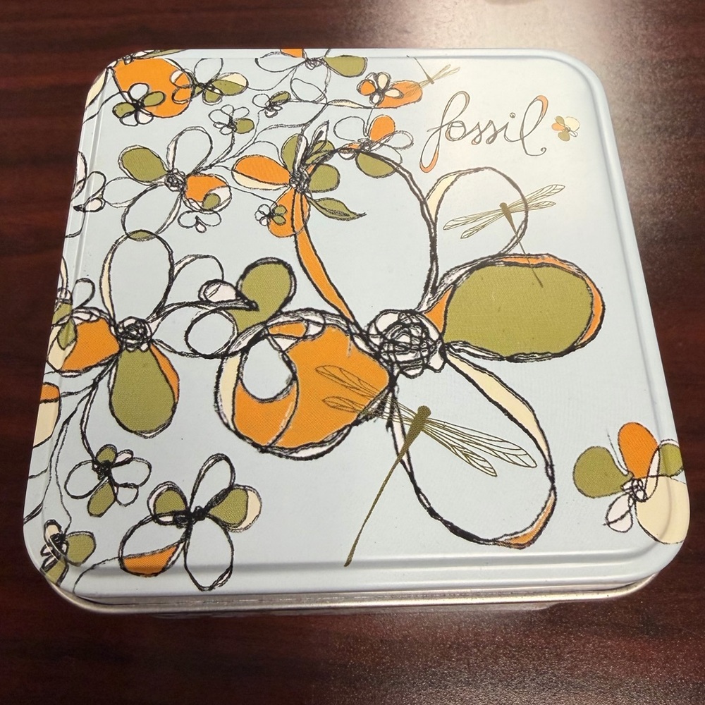 Vintage Fossil Collectible Watch Gift Box Tin